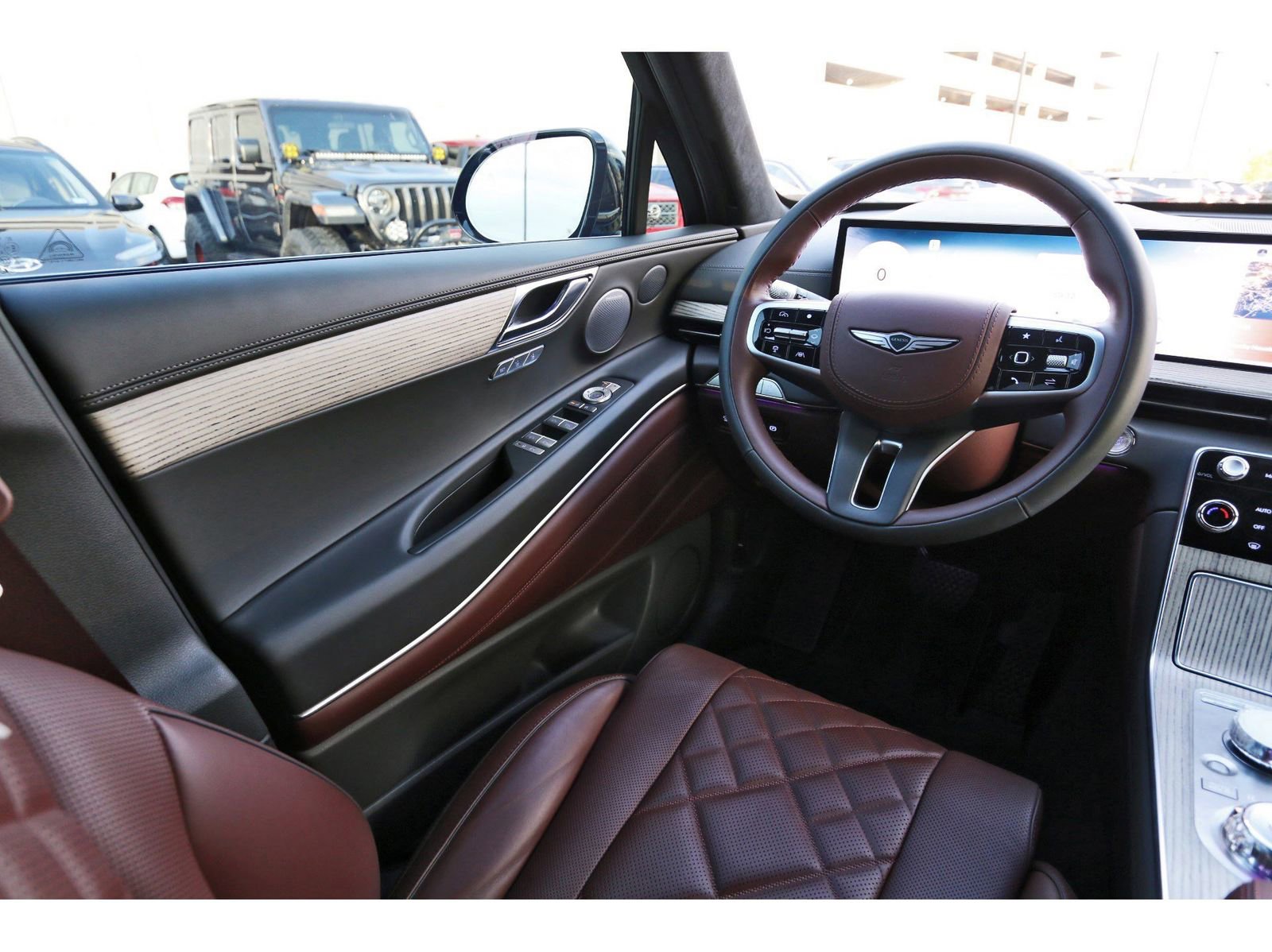 Used 2025 Genesis GV80 3.5T Prestige image 9