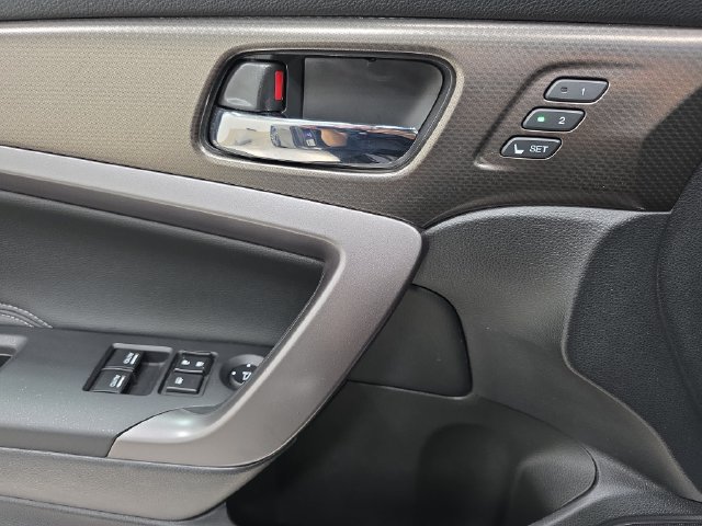 Used 2017 Honda Accord Touring image 28
