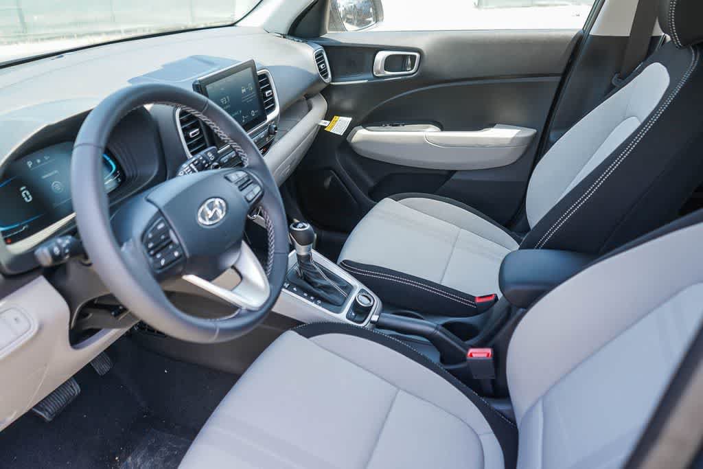 New 2026 Hyundai Venue SEL FWD image 19