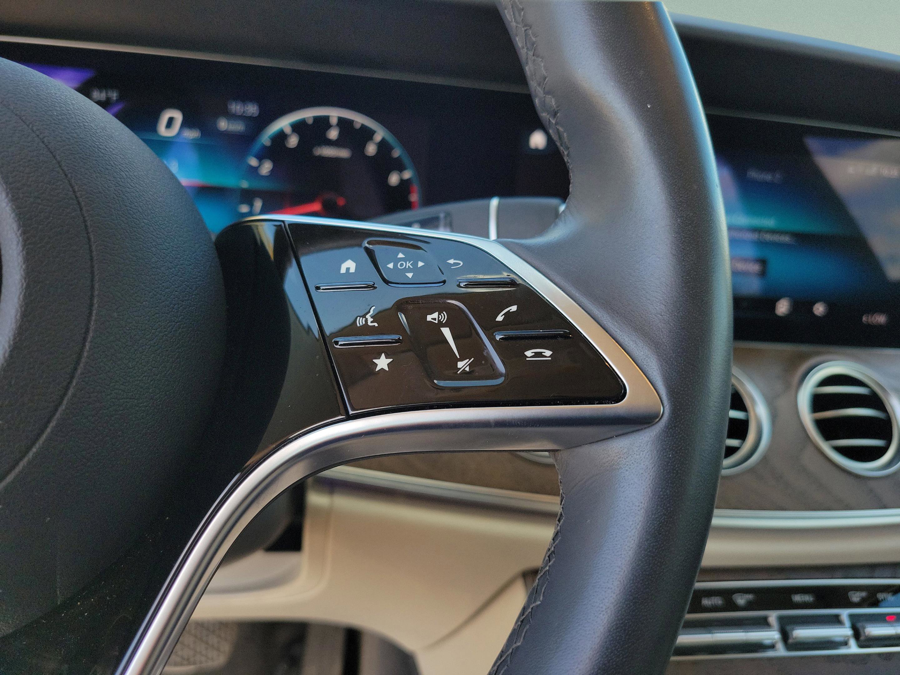 Certified 2022 Mercedes-Benz E 350 4MATIC Sedan image 22