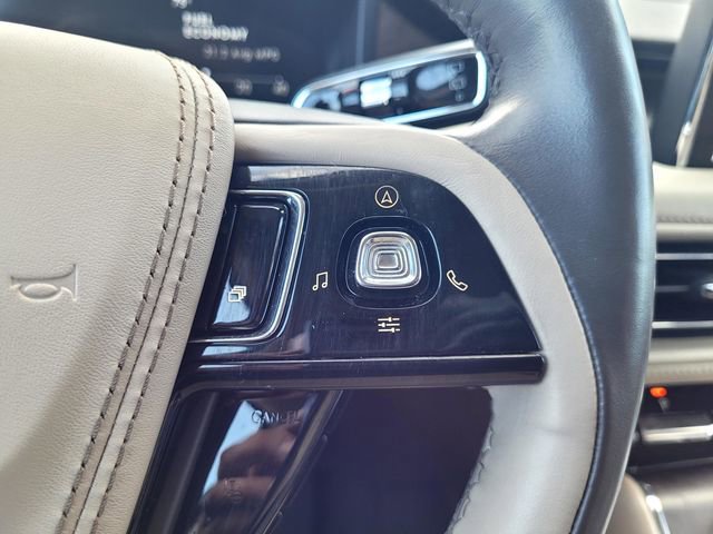 Used 2020 Lincoln Aviator Reserve w/ Equipment Group 201A image 23