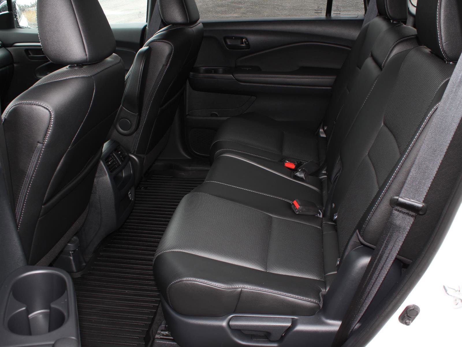 Certified 2023 Honda Passport EX-L image 19