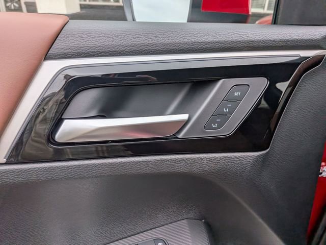 New 2026 Mitsubishi Outlander SEL image 12