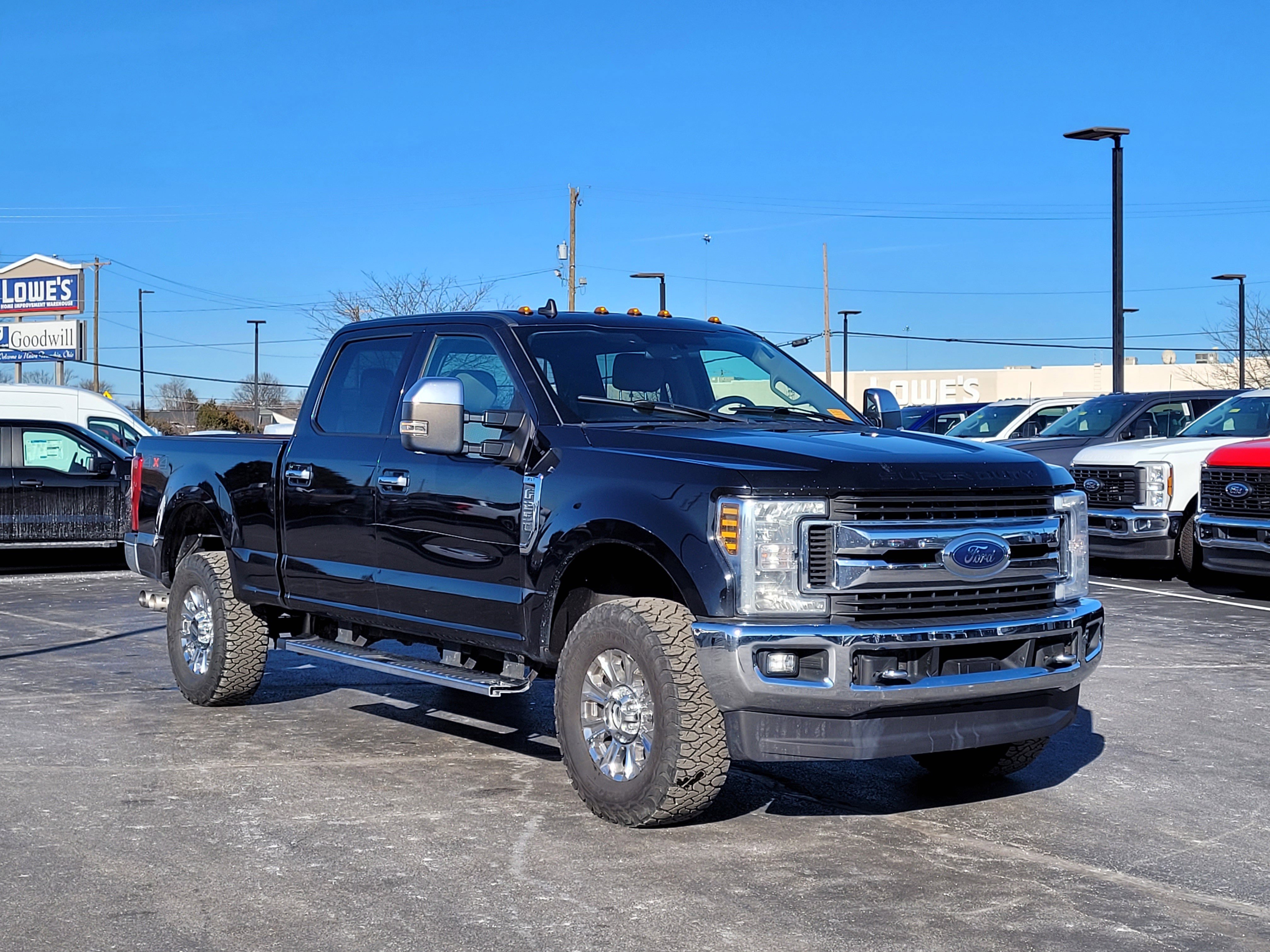Used 2019 Ford F250 XLT w/ XLT Premium Package image 1