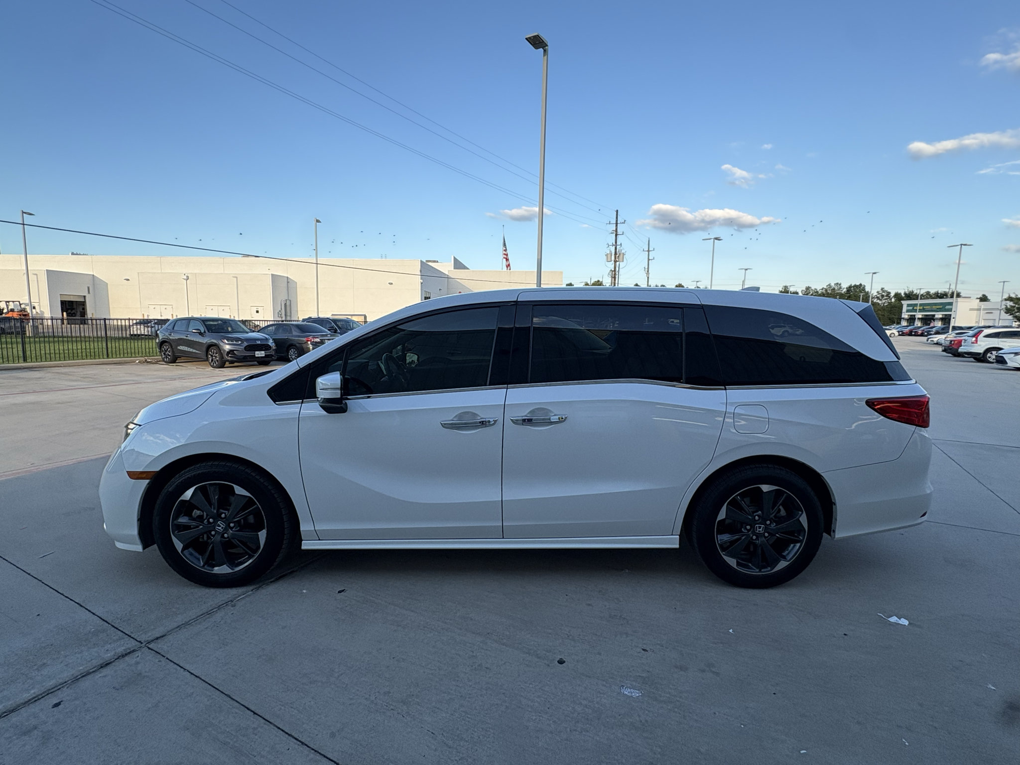Certified 2024 Honda Odyssey Elite image 5