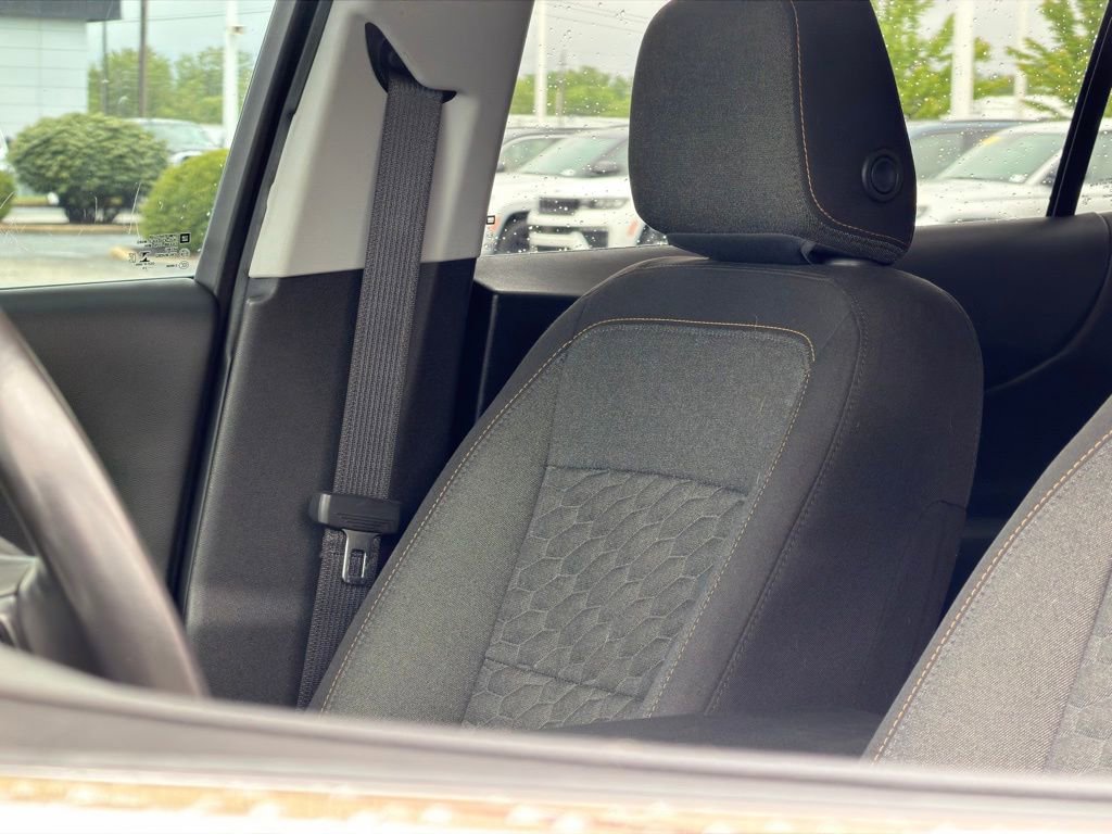Used 2020 Chevrolet Equinox LT w/ Driver Convenience Package AWD/4WD image 15