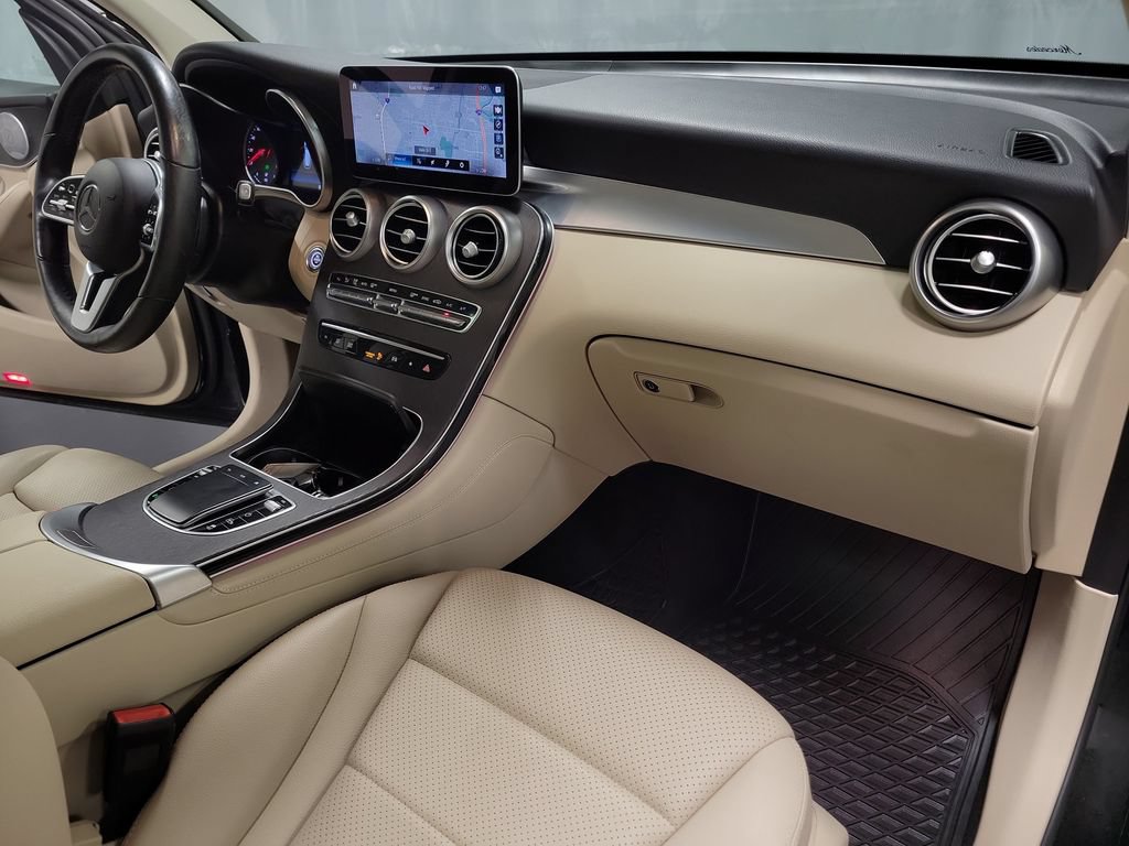 Used 2020 Mercedes-Benz GLC 300 4MATIC image 36