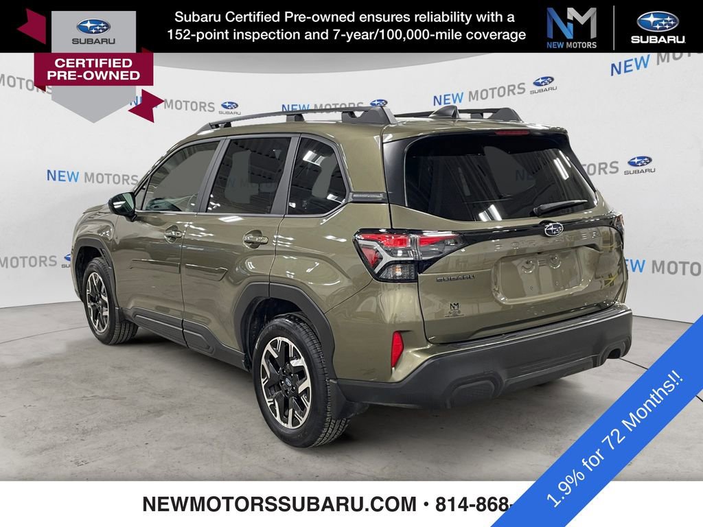 Used 2025 Subaru Forester Premium image 3