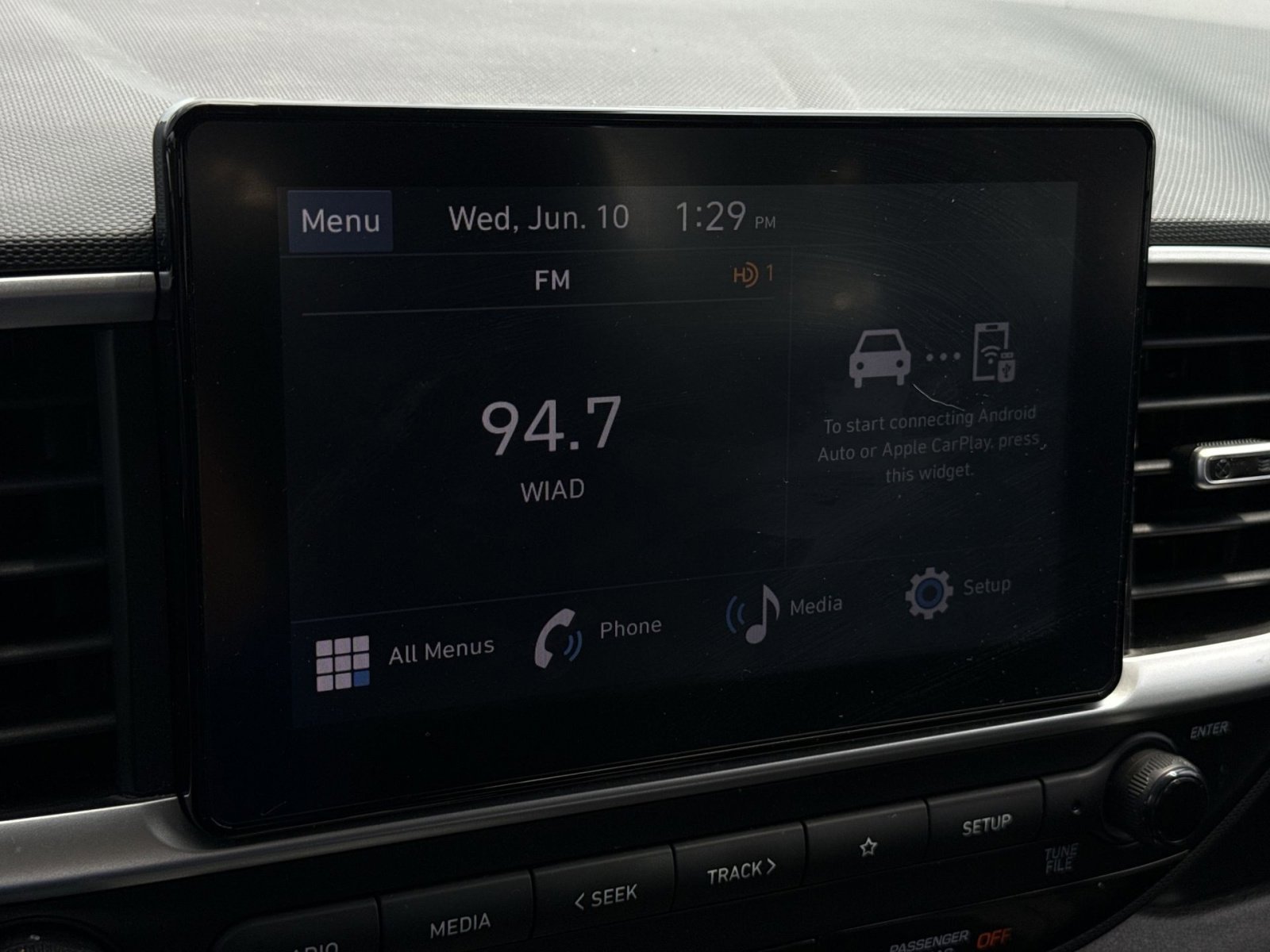 Certified 2024 Hyundai Venue SEL FWD image 14