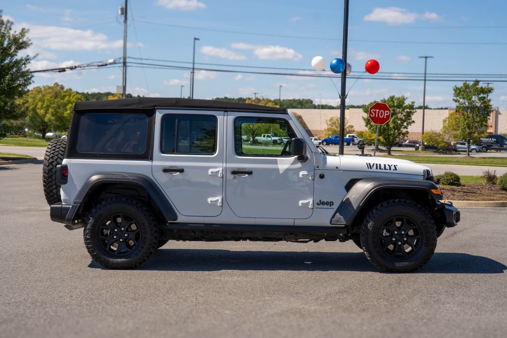 Used 2023 Jeep Wrangler Unlimited w/ Cold Weather Group AWD/4WD image 8