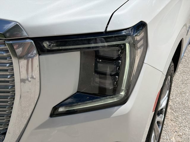 Used 2022 GMC Yukon Denali AWD/4WD image 9