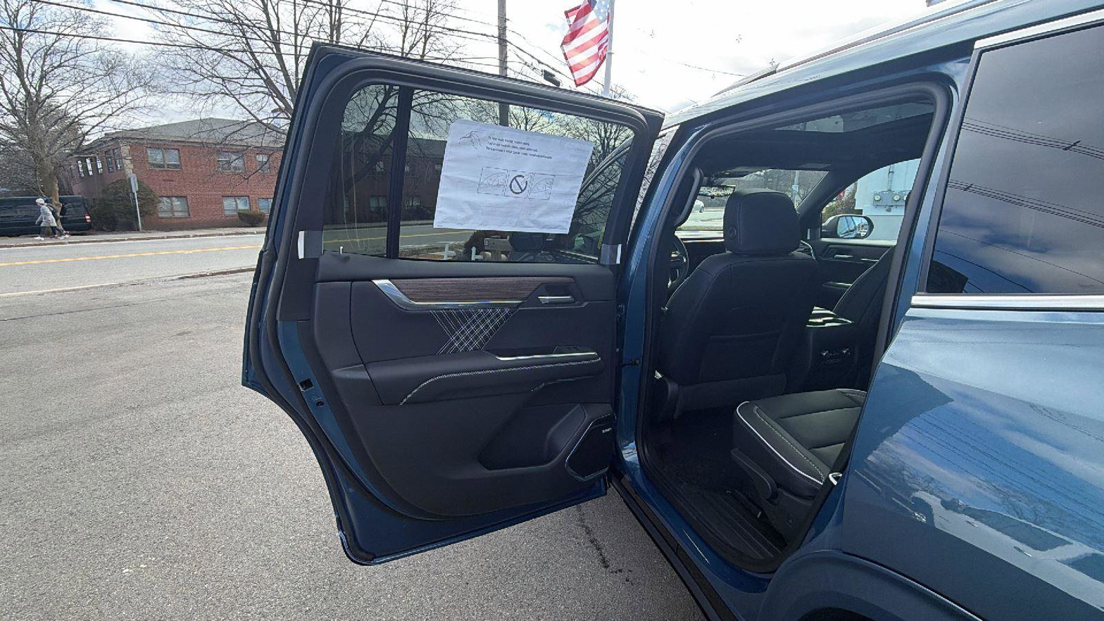 New 2026 GMC Acadia Denali w/ Super Cruise Package image 29