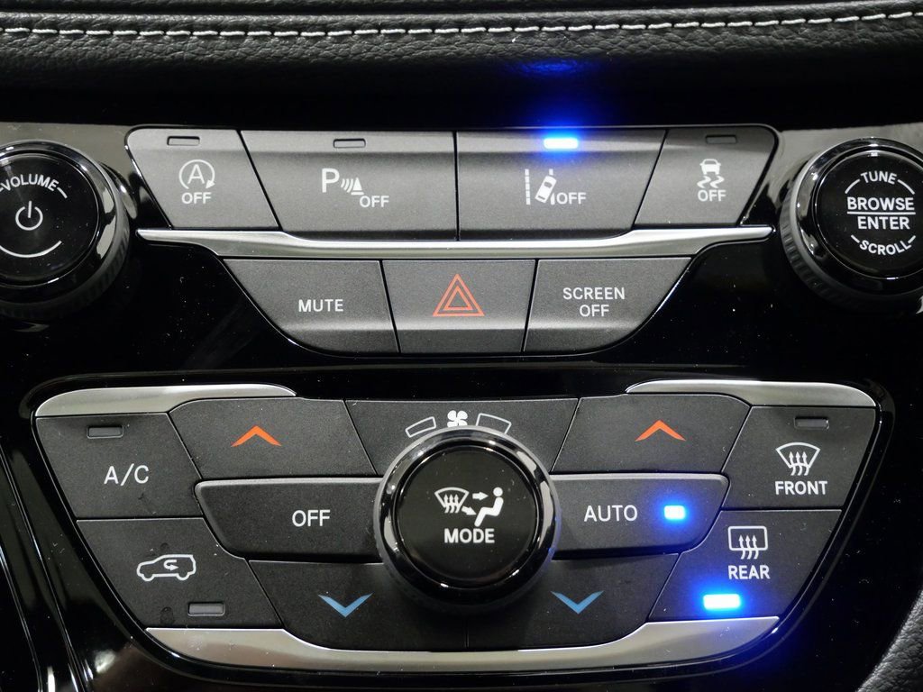 New 2026 Chrysler Pacifica Select image 20