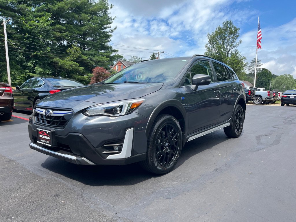 Used 2021 Subaru Crosstrek Hybrid w/ Moonroof Package w/Navigation image 2