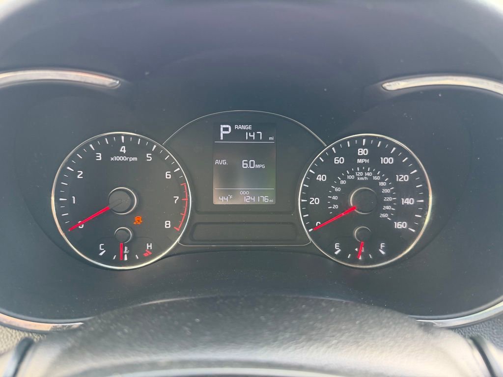 Used 2017 Kia Forte LX image 11