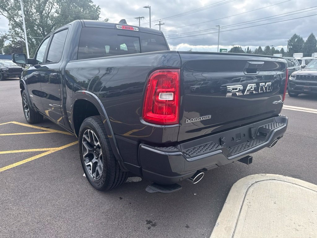New 2027 RAM 1500 Laramie AWD/4WD image 7