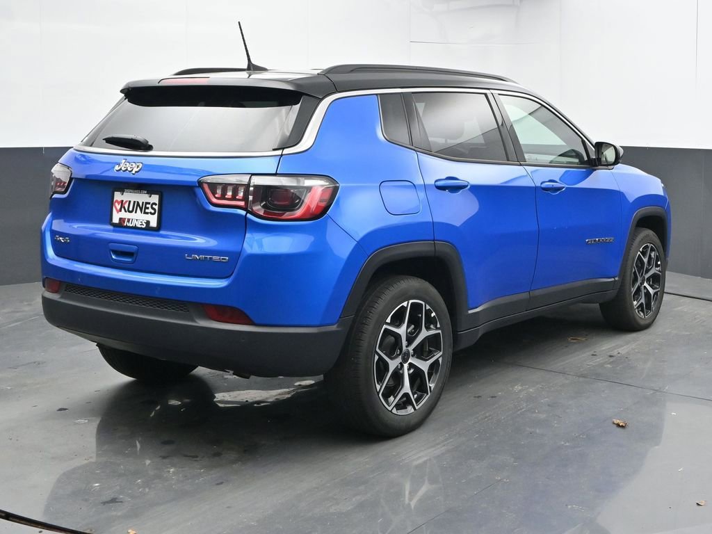 Used 2025 Jeep Compass Limited AWD/4WD image 10
