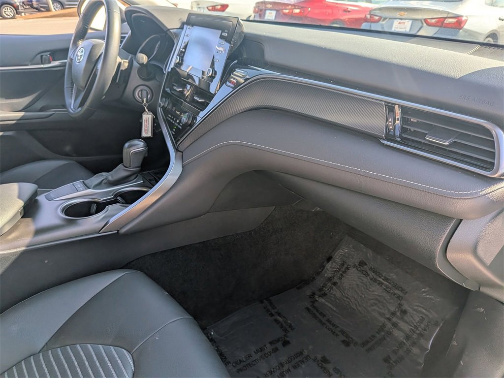 Used 2024 Toyota Camry SE image 35