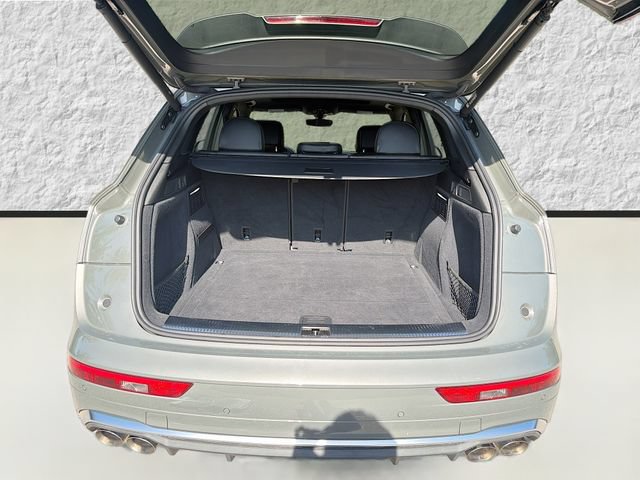 Used 2023 Audi SQ5 Prestige w/ Prestige Package AWD/4WD image 12