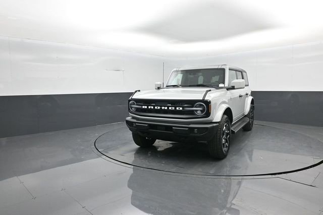 New 2026 Ford Bronco Outer Banks image 3