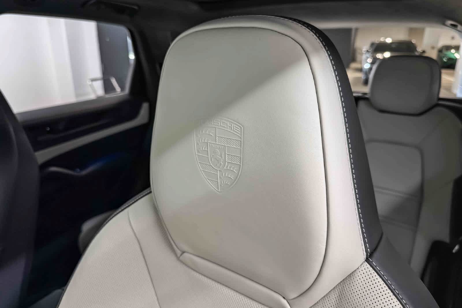 New 2026 Porsche Cayenne GTS AWD/4WD image 30