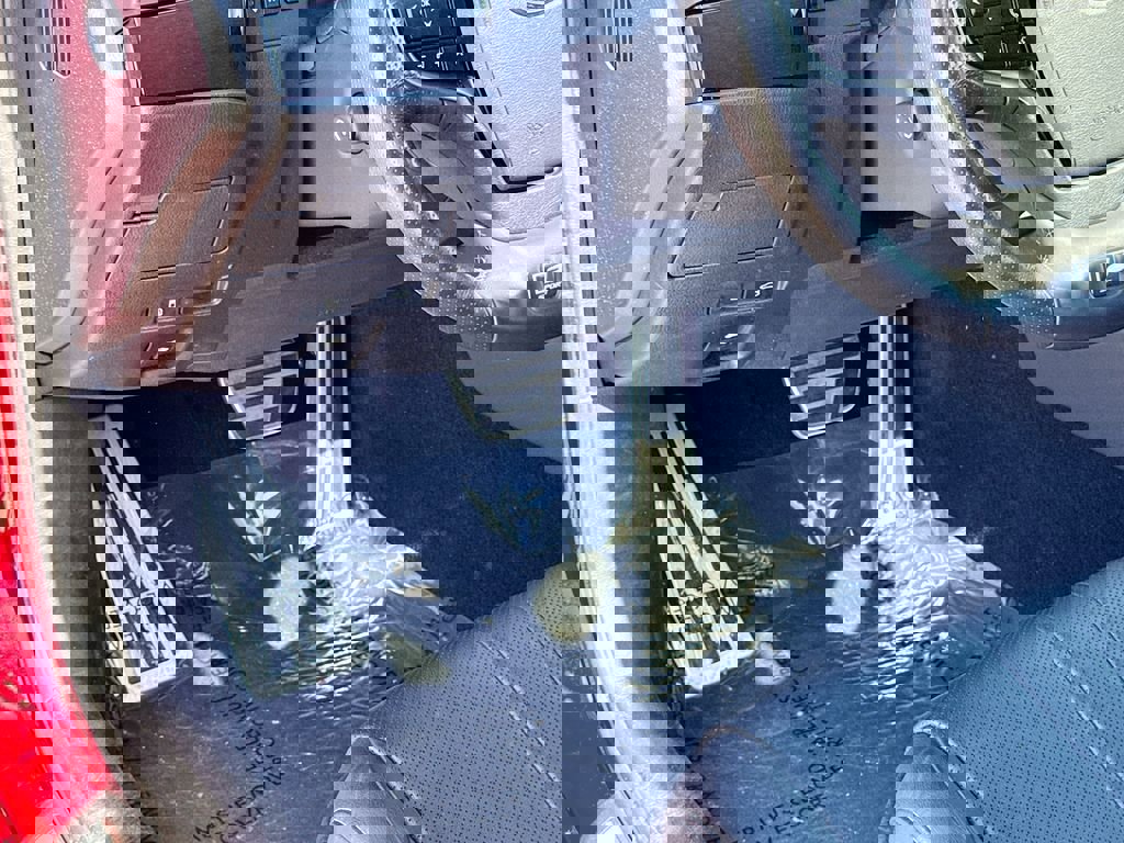 Used 2023 Lexus ES 300h F Sport image 18