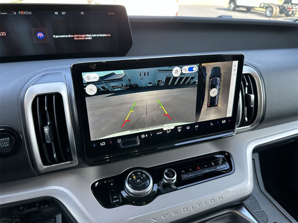 New 2025 Ford Expedition Active image 17