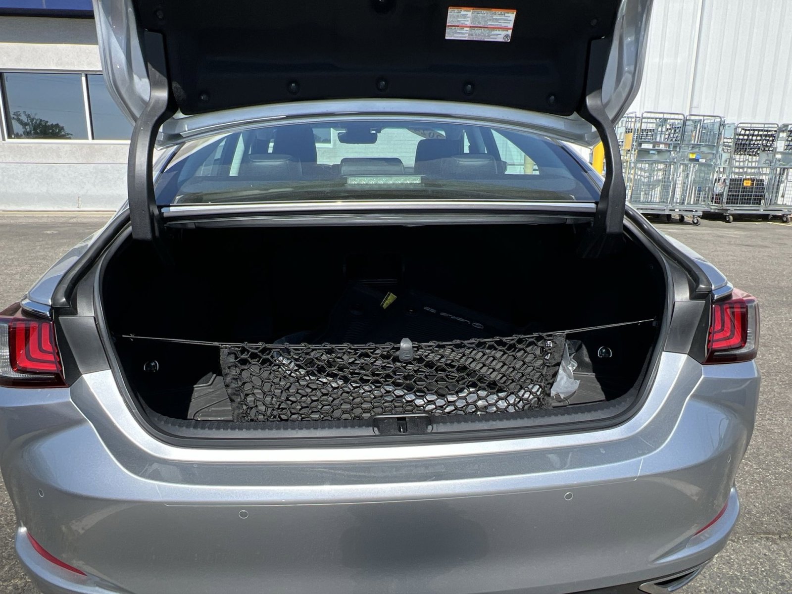 Used 2024 Lexus ES 350 w/ Premium Package image 28