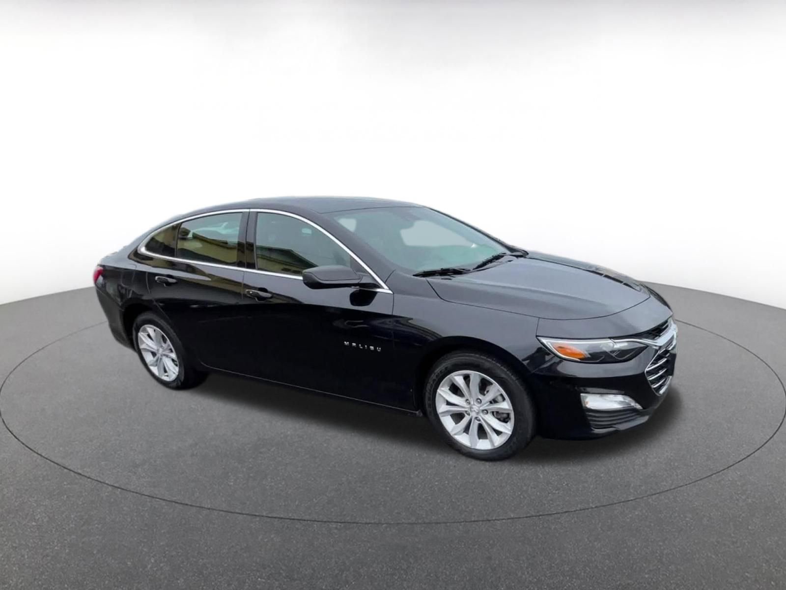 Used 2024 Chevrolet Malibu LT video 2