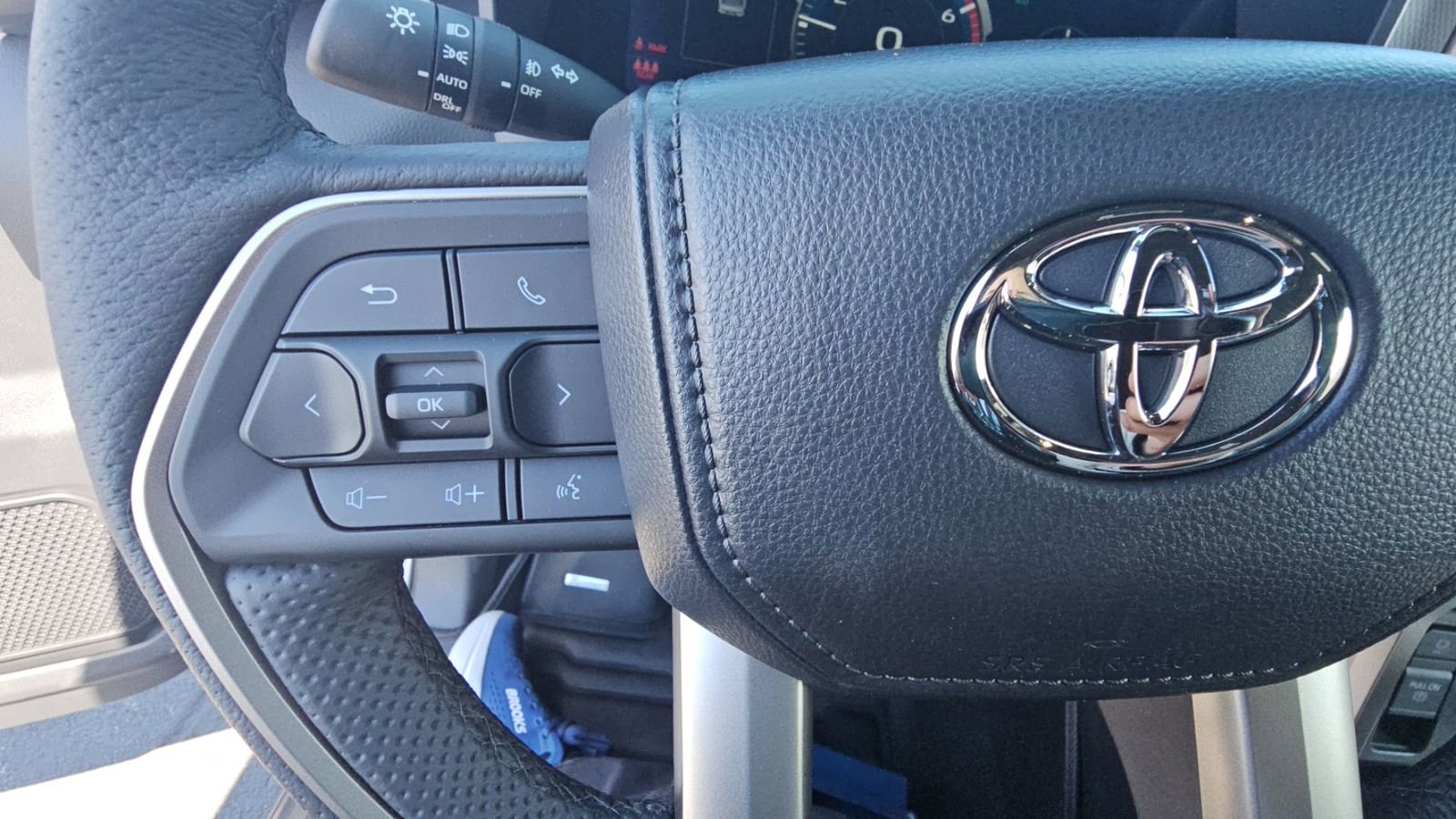 Certified 2026 Toyota Tundra Limited AWD/4WD image 12