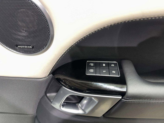 Used 2022 Land Rover Range Rover Sport HSE Silver Edition image 65