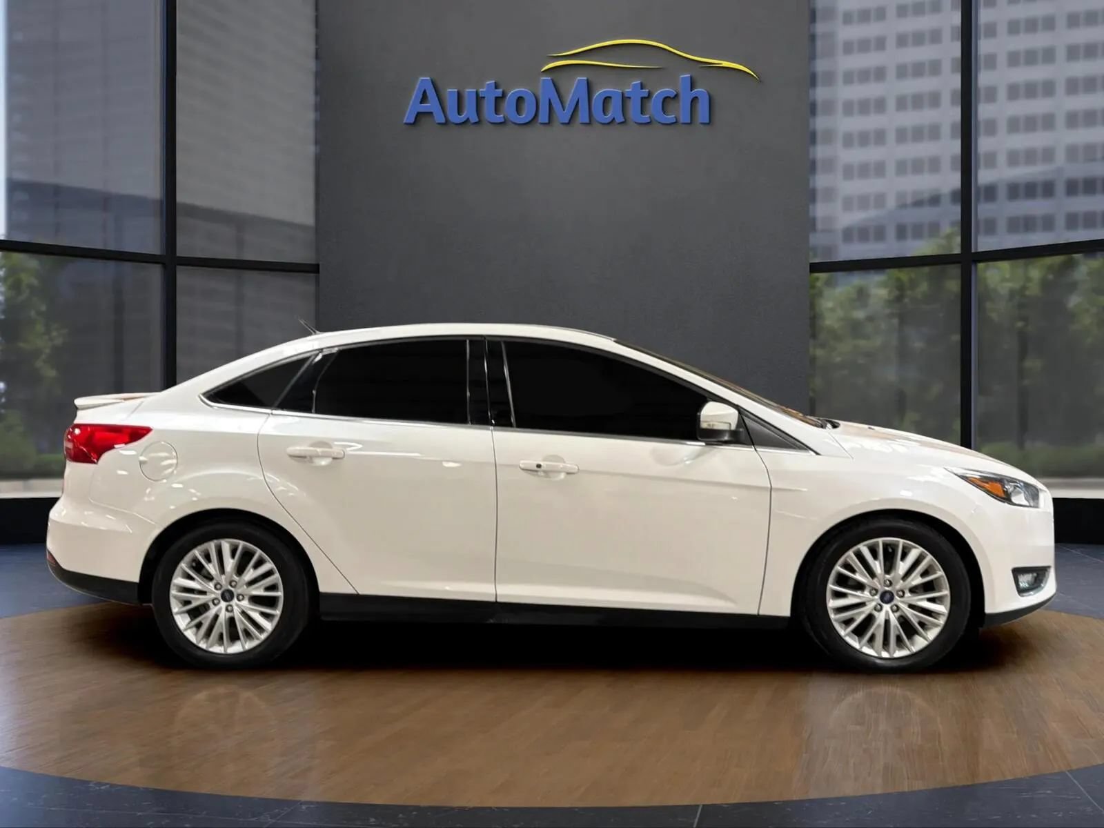 Used 2018 Ford Focus Titanium FWD image 13