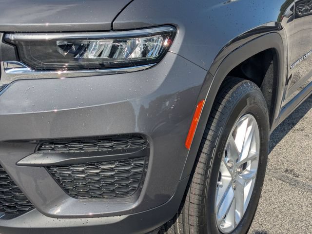 New 2026 Jeep Grand Cherokee Laredo RWD image 9