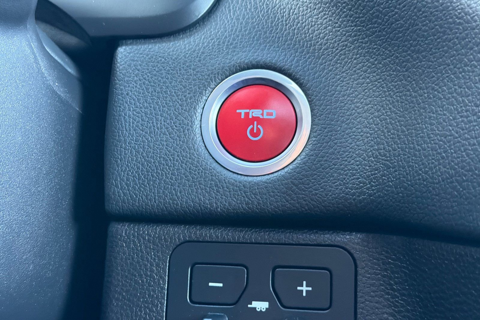 Used 2024 Toyota Sequoia SR5 w/ SR5 Premium Package image 23