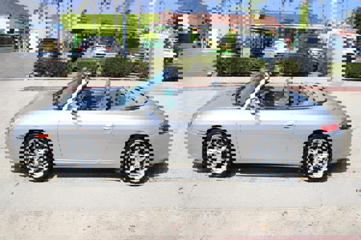 Used 2003 Porsche 911 Cabriolet image 2