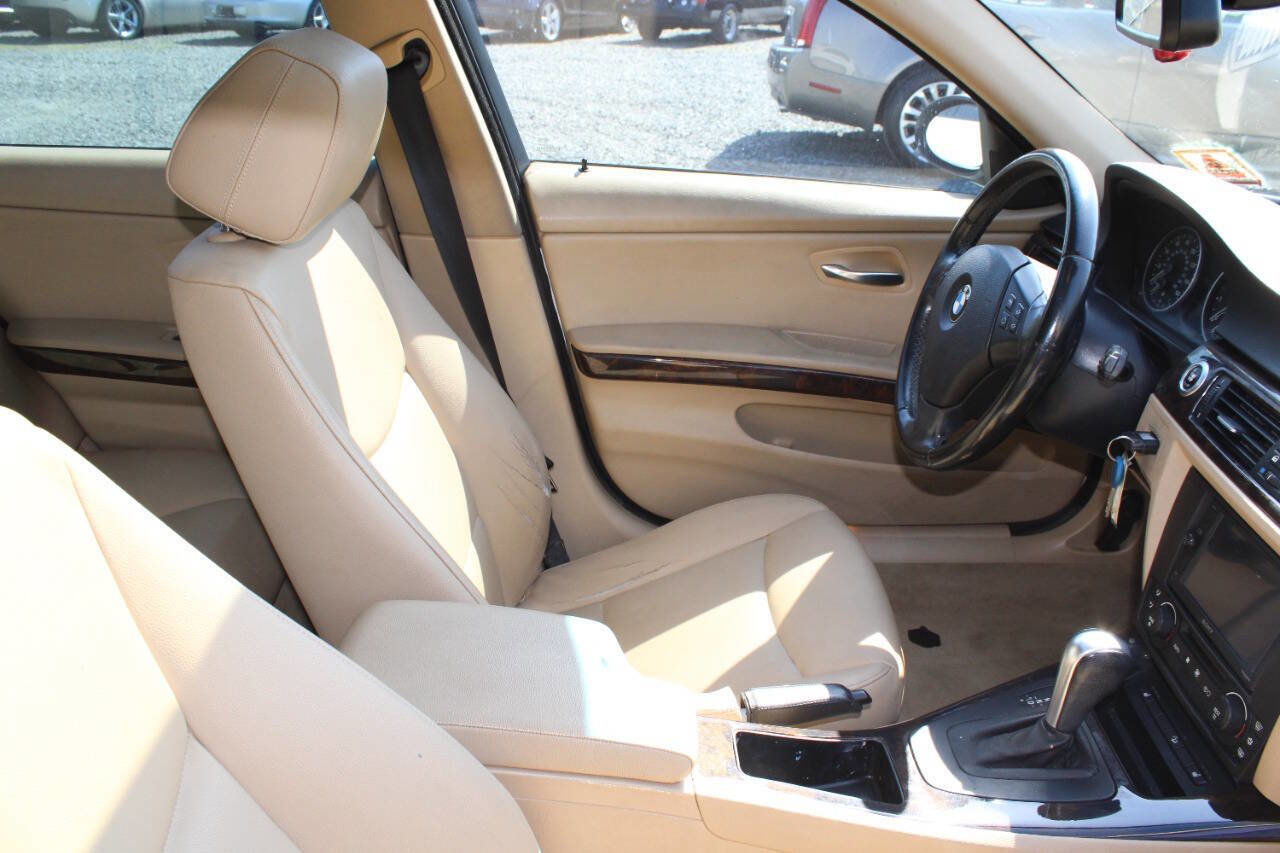 Used 2006 BMW 325xi Sedan image 11