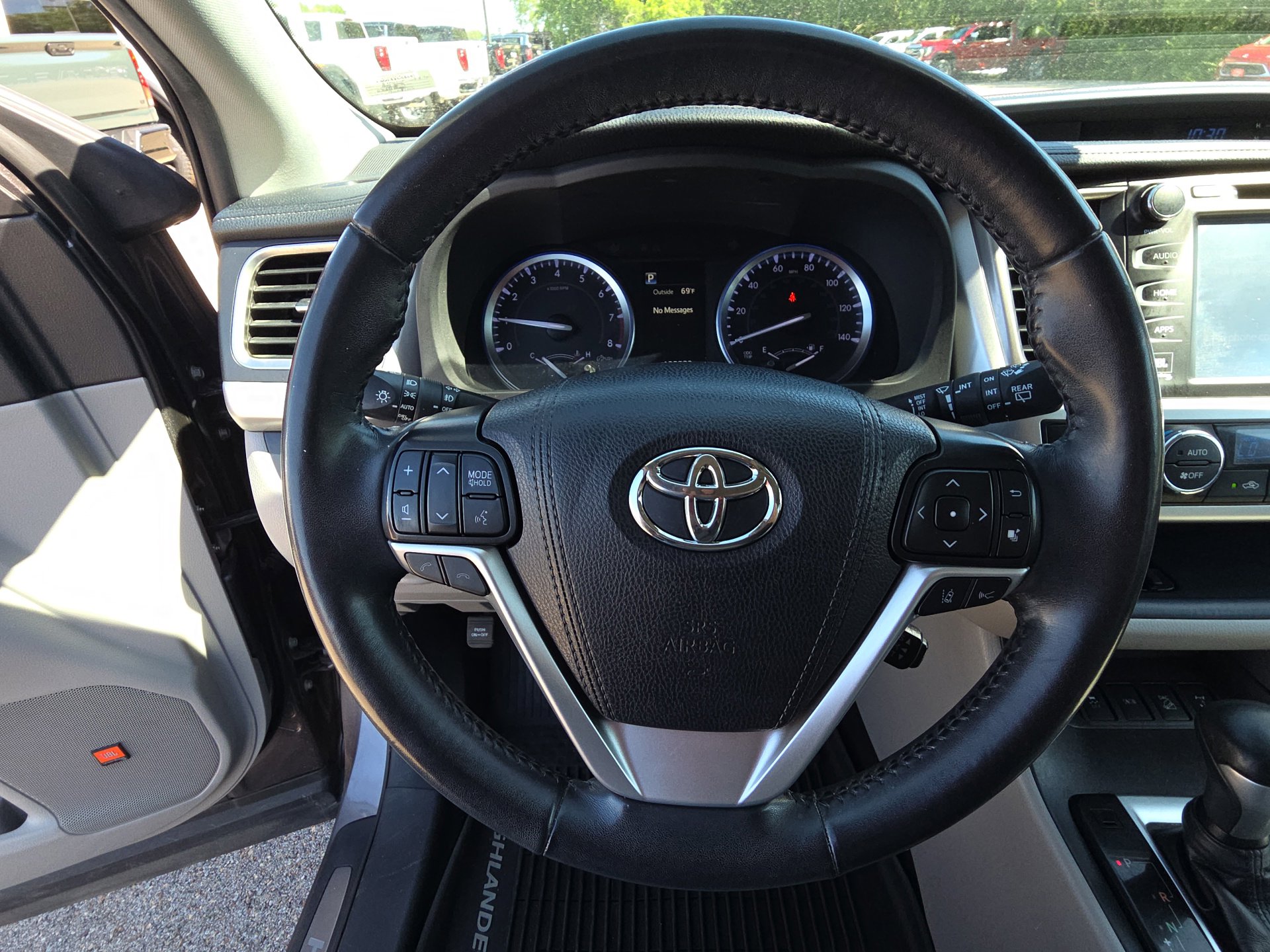 Used 2019 Toyota Highlander Limited AWD/4WD image 17