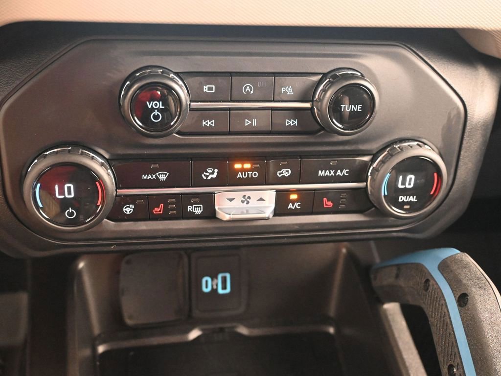 Used 2023 Ford Bronco Wildtrak AWD/4WD image 33