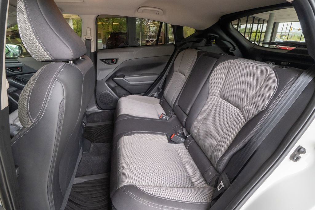Used 2024 Subaru Crosstrek 2.0i Premium AWD/4WD image 17