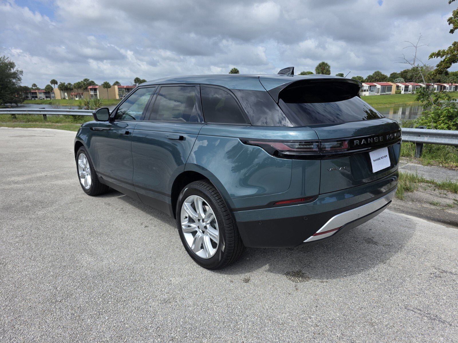 New 2026 Land Rover Range Rover Velar S AWD/4WD image 2