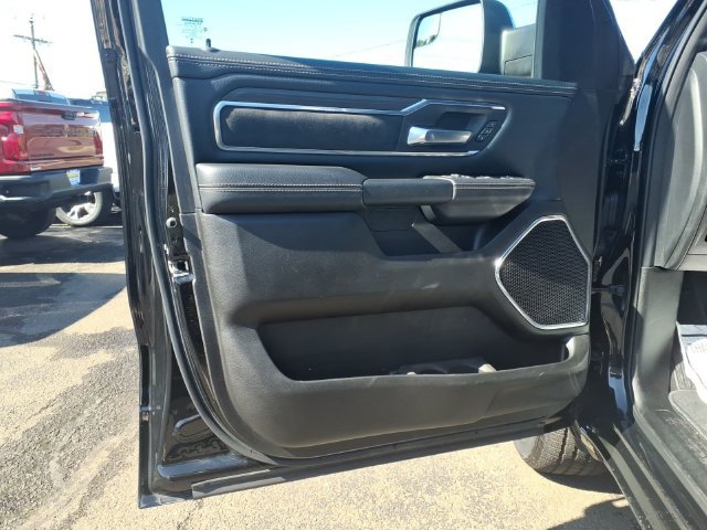 Used 2026 RAM 1500 Laramie AWD/4WD image 17