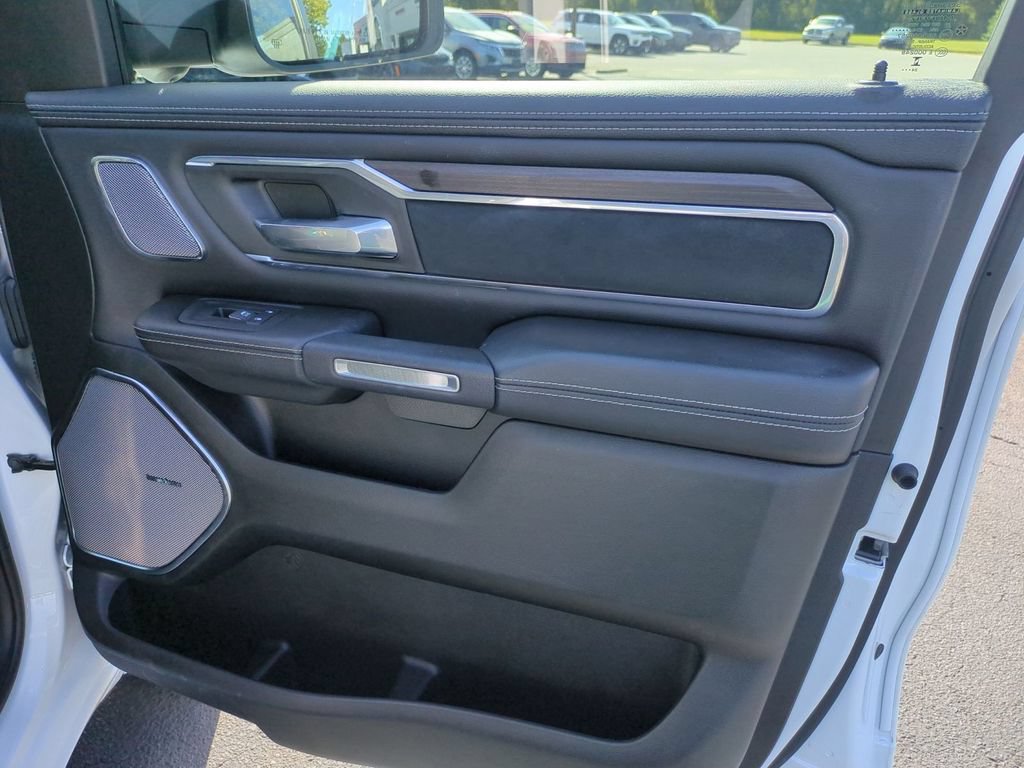 Used 2025 RAM 1500 Laramie w/ Night Edition AWD/4WD image 33