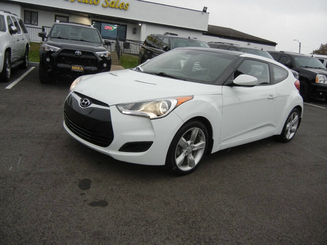 Used 2013 Hyundai Veloster image 48