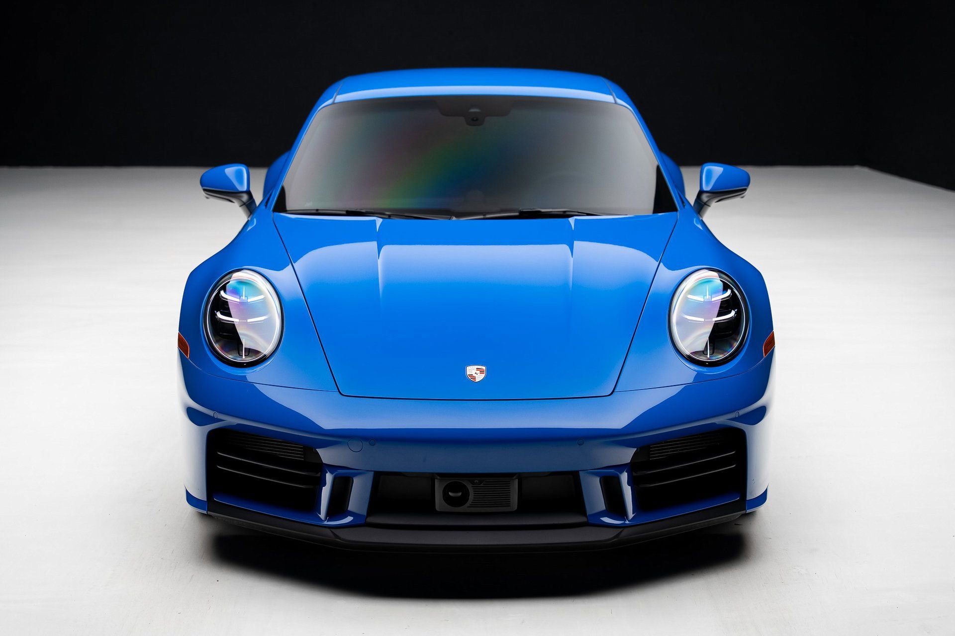 Used 2025 Porsche 911 Carrera RWD image 5