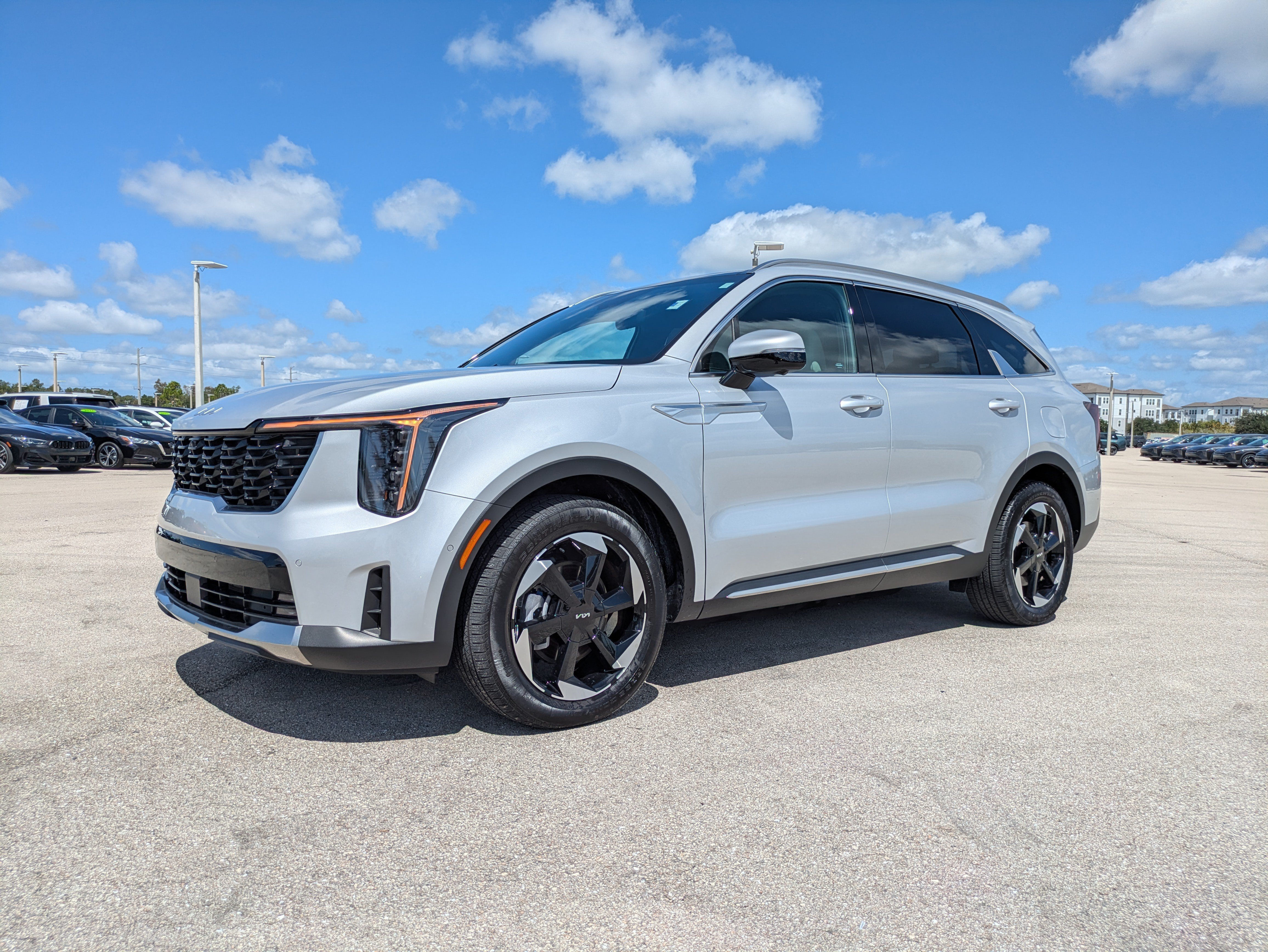 Certified 2025 Kia Sorento SX Prestige AWD/4WD image 8