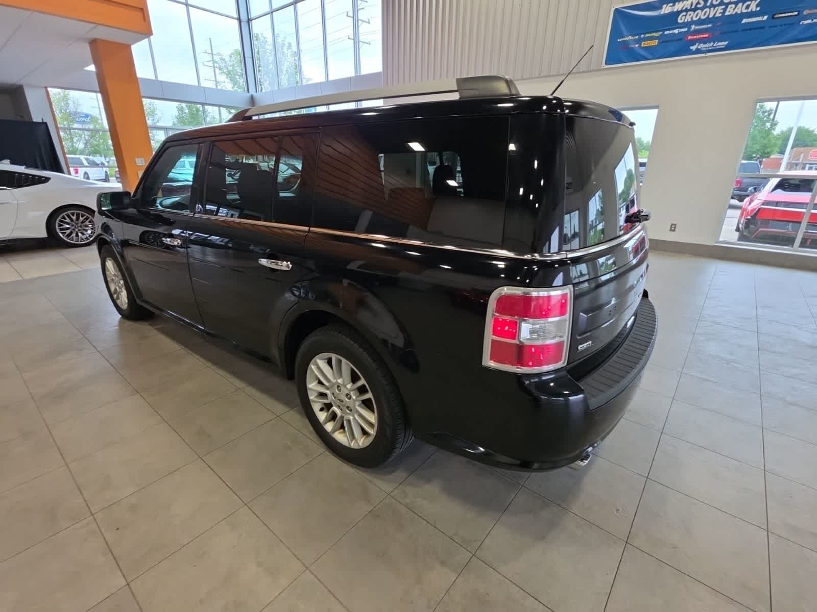 Used 2018 Ford Flex SEL w/ Equipment Group 202A AWD/4WD image 13