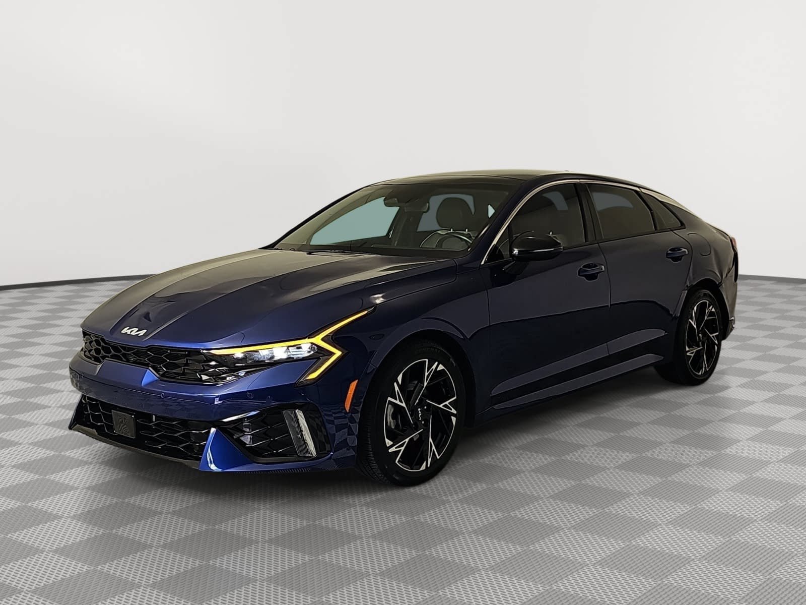 Used 2025 Kia K5 GT-Line w/ GT-Line Premium Package FWD image 4