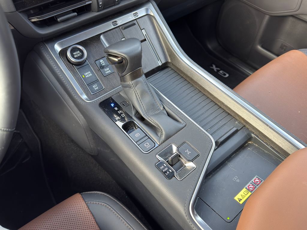 Certified 2025 Lexus GX 550 w/ Accessory Package (Z1) AWD/4WD image 14