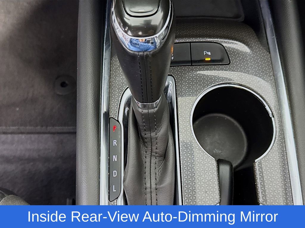 Used 2019 Chevrolet Malibu Hybrid w/ Leather Package image 23