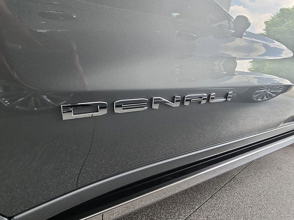 Certified 2026 GMC Sierra 1500 Denali w/ Denali Reserve Package AWD/4WD image 32